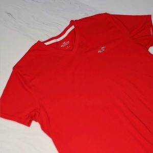 HOLLISTER Red T-shirt